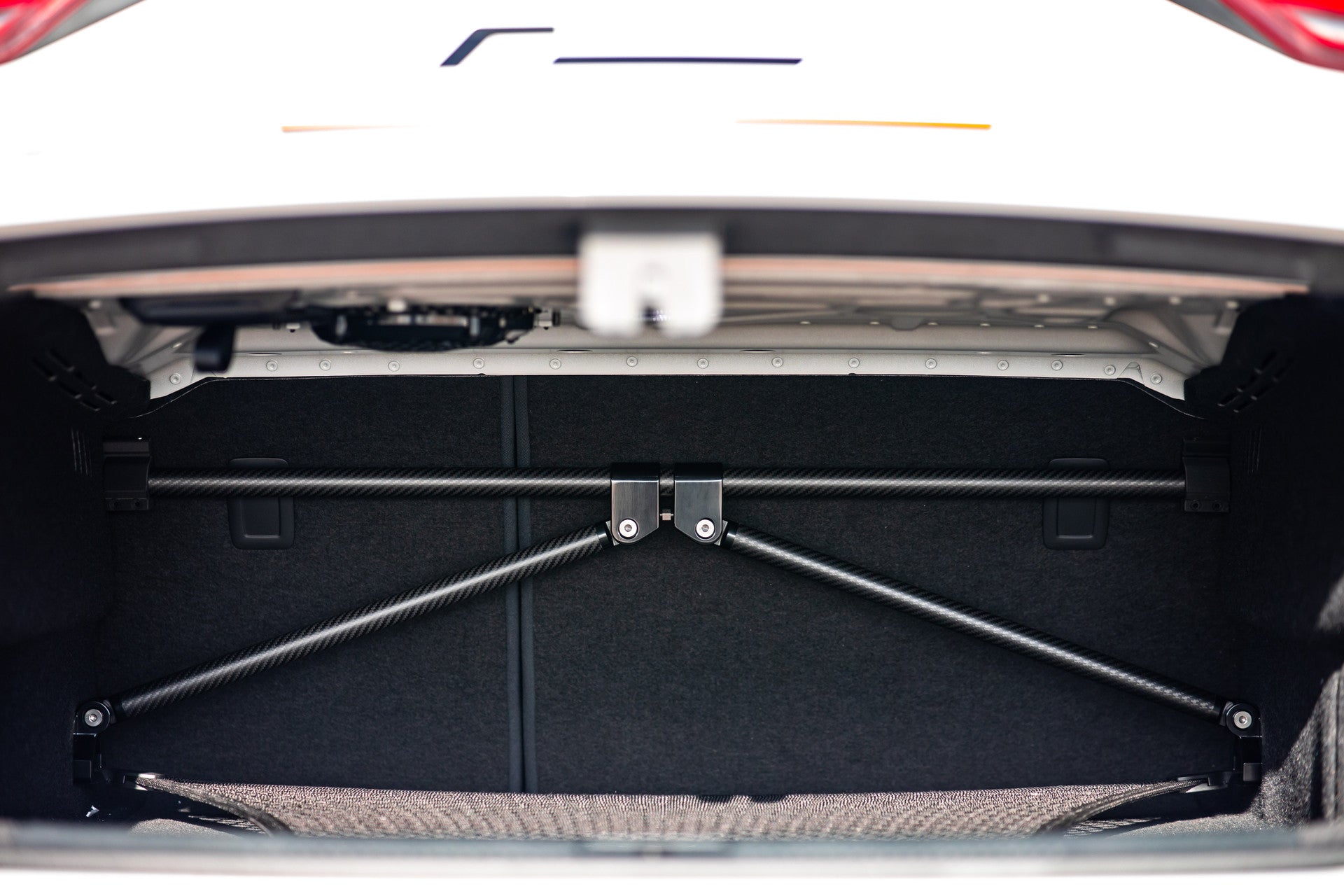 Carbon Fibre Rear Body Brace/MQB/Audi A3 & S3 & RS3 8V