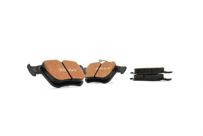 RacingLine RP700 brake pads Rear / 300mm Smaller Non Vented (Non Performance Pack)
